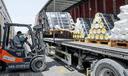 കേരളത്തിന്​ കൈത്താങ്ങ്​; പ്രവാസികളുടെ സഹായം അയച്ചു