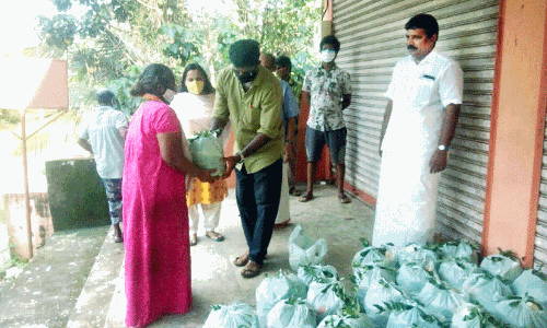 ജിദ്ദ ഒ.ഐ.സി.സി ഭക്ഷ്യധാന്യകിറ്റുകൾ വിതരണം ചെയ്​തു