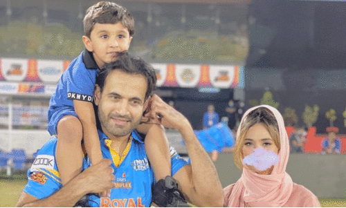 irfan pathan wife pic blur