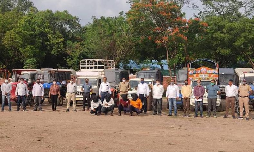 ട്രാക്​ടറുകളും പികപ്പുകളുമടക്കം 20 വാഹനങ്ങളും ആറു പശുക്കളും​ തൊണ്ടി മുതൽ; മോഷണ സംഘം പിടിയിൽ