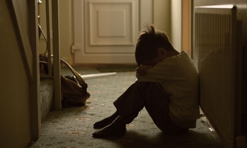 മാതാപിതാക്കളിലൊരാൾ കുട്ടിയെ അകറ്റിനിർത്തുന്നത് ക്രൂരത –കോടതി