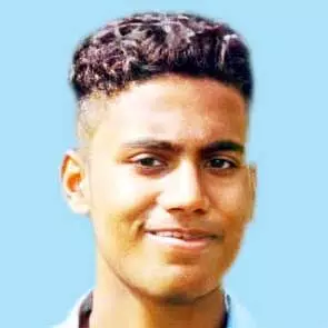 ബൈ​ക്ക് ടി​പ്പ​റി​ലി​ടി​ച്ച് യു​വാ​വ്മ ​രി​ച്ചു