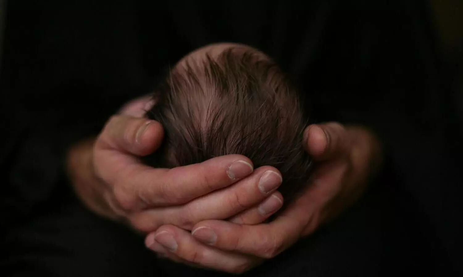 നവജാത ശിശുവിനെ വില്‍പ്പന നടത്തിയത് മൂന്ന് ലക്ഷം രൂപയ്ക്ക്: കുഞ്ഞിനെ ശിശുക്ഷേമ സമിതിയുടെ സംരക്ഷണയിലേക്ക് മാറ്റി