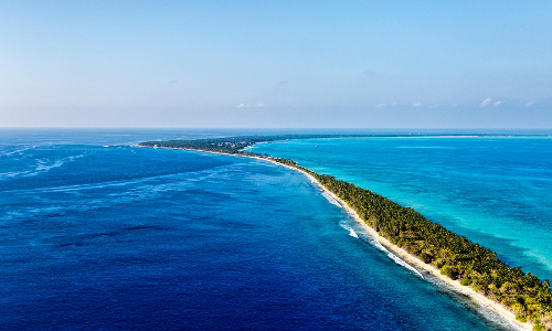 ലക്ഷദ്വീപിലേക്കുള്ള യാത്രകൾക്ക്​ നിയന്ത്രണം ഏർപ്പെടുത്തുന്നു