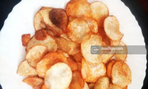 Chembu chips or Taro root chip