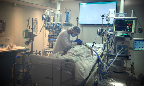 ഐ.സി.യുകളിൽ നിന്ന് മോർച്ചറികളിലേക്കല്ല പോകേണ്ടത്; ജീവിതത്തിലേക്കാണ്...