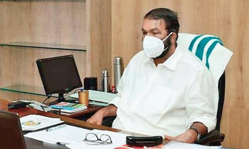 പ്ലസ് വൺ: മലപ്പുറമടക്കം ചില ജില്ലകളില്‍ 26481 സീറ്റ്​ കുറവെന്ന് മന്ത്രി ശിവന്‍കുട്ടി; കണക്ക്​ തെറ്റെന്ന്​ ഡോ. എം.കെ. മുനീർ