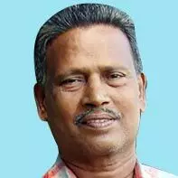 വേ​ലാ​യു​ധ​ൻ