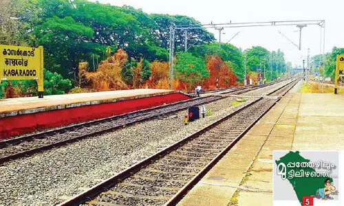 യാ​ത്ര​ക്കാ​രു​ണ്ട്,​ പ​ക്ഷേ ട്രെ​യി​നു​ക​ളി​ല്ല