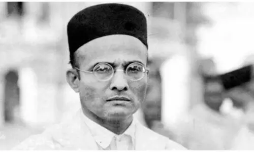 സവർക്കറുടെ ഫോട്ടോയെ ചൊല്ലി സംഘർഷം: നാല് എസ്.ഡി.പി.ഐ പ്രവർത്തകർ അറസ്റ്റിൽ സവർക്കറുടെ ഫോട്ടോയെ ചൊല്ലി സംഘർഷം: നാല് എസ്.ഡി.പി.ഐ പ്രവർത്തകർ അറസ്റ്റിൽ