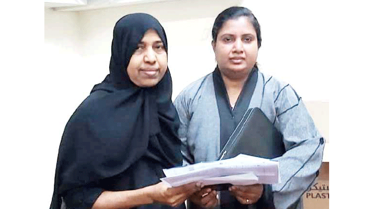 സാമൂഹികപ്രവർത്തകരുടെ ഇടപെടൽ : അസുഖബാധിതയായ കസ്തൂരി നാട്ടിലേക്ക് മടങ്ങി സാമൂഹികപ്രവർത്തകരുടെ ഇടപെടൽ : അസുഖബാധിതയായ കസ്തൂരി നാട്ടിലേക്ക് മടങ്ങി