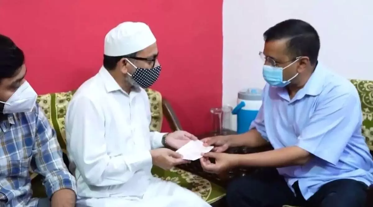 എെൻറ മറ്റുമക്കളേയും രാജ്യ സേവനത്തിന് അയക്കാം; കോവിഡ് ബാധിച്ചുമരിച്ച യുവഡോക്ടറുടെ പിതാവ് കെജ്രിവാളിനോട് ഉള്ളുരുകിപ്പറഞ്ഞു എെൻറ മറ്റുമക്കളേയും രാജ്യ സേവനത്തിന് അയക്കാം; കോവിഡ് ബാധിച്ചുമരിച്ച യുവഡോക്ടറുടെ പിതാവ് കെജ്രിവാളിനോട് ഉള്ളുരുകിപ്പറഞ്ഞു