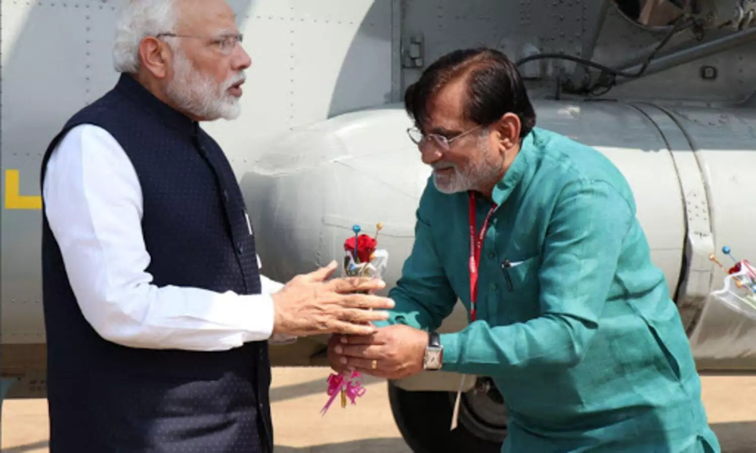 ലക്ഷദ്വീപിൽ പ്രഫുൽ പ​​േട്ടലിന്​​ ഒപ്പമുള്ളവർക്ക്​ കോവിഡ്​ നിയന്ത്രണമില്ല, എം.പിമാരെ തടഞ്ഞു; ഇരട്ട നിലപാട്​ ശരിയല്ലെന്ന്​ ഹൈകോടതി