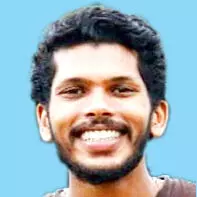 പ​രി​ക്കേ​റ്റ നി​ല​യി​ൽ ക​ണ്ടെ​ത്തി​യ യു​വാ​വ് മ​രി​ച്ചു