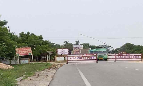 ഒാൺലൈനായി പെർമിറ്റെടുക്കാം: മോേട്ടാർവാഹനവകുപ്പ് ചെക്പോസ്റ്റുകൾ ന്യൂജൻ ആകുന്നു ഒാൺലൈനായി പെർമിറ്റെടുക്കാം: മോേട്ടാർവാഹനവകുപ്പ് ചെക്പോസ്റ്റുകൾ ന്യൂജൻ ആകുന്നു