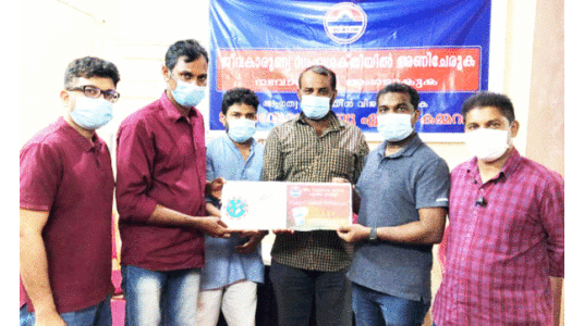 വാ​ക്സി​ൻ ച​ല​ഞ്ചി​ൽ കൈ​കോ​ർ​ത്ത് ന​വോ​ദ​യ യാം​ബു ഏ​രി​യ ക​മ്മി​റ്റി​യും