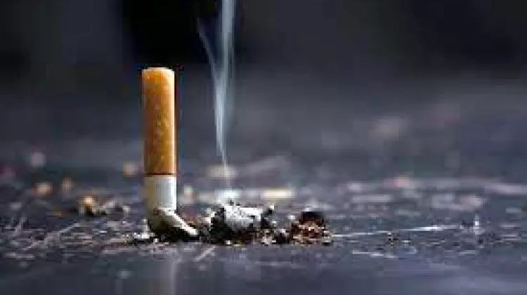 ഇ​ന്ന്​ പു​ക​വ​ലി വി​രു​ദ്ധ​ദി​നം: പു​ക​വ​ലി​ക്കാ​രു​ടെ നി​ര​ക്കി​ൽ മു​ന്നി​ൽ കു​വൈ​ത്ത്​