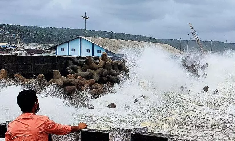 vizhinjam sea turbulence