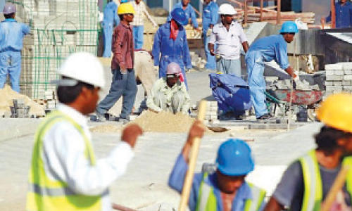 ഉച്ചസമയത്തെ പുറംജോലി വിലക്ക്​ നാളെ മുതൽ