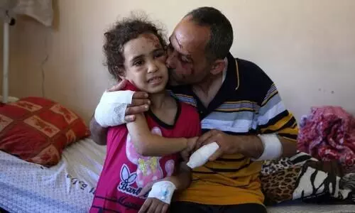 ഈ കുരുന്നുകൾ ഉറക്കത്തിലും നിലവിളിക്കുകയാണ്​- ഇസ്രായേൽ വേട്ടക്കു പിറകെ ഗസ്സയുടെ വേദനയായി കുട്ടികൾ