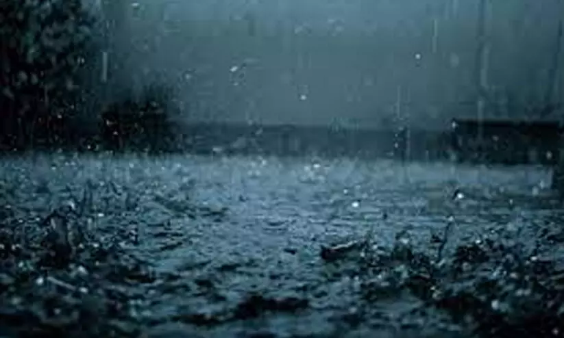 പിന്നിടുന്നത് മഴ തുടർച്ചയുടെ വർഷം;ഈമാസം നാലിനുള്ളിൽ മൺസൂൺ എത്തുമെന്നാണ് പ്രവചനം പിന്നിടുന്നത് മഴ തുടർച്ചയുടെ വർഷം;ഈമാസം നാലിനുള്ളിൽ മൺസൂൺ എത്തുമെന്നാണ് പ്രവചനം