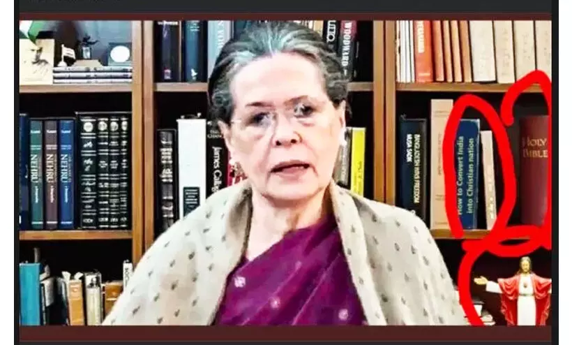 ​ഇന്ത്യയെ എങ്ങനെ ക്രിസ്​ത്യൻ രാജ്യമാക്കാം;ചിത്രം മോർഫ്​ ചെയ്​ത്​ സോണിയ ഗാന്ധിക്കെതിരെ വിദ്വേഷ പ്രചാരണം
