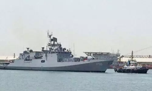 മെഡിക്കൽ സഹായം സ്വീകരിക്കാൻ അഞ്ചാമത് കപ്പൽ എത്തി മെഡിക്കൽ സഹായം സ്വീകരിക്കാൻ അഞ്ചാമത് കപ്പൽ എത്തി