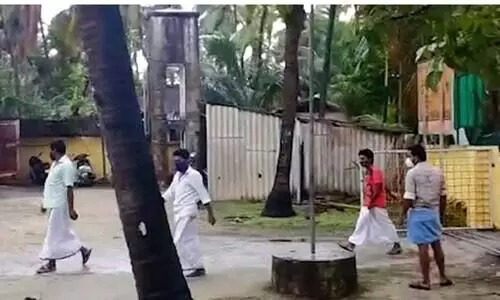 ഹൈകോടതി ഇടപെട്ടു; ലക്ഷദ്വീപിൽ കലക്ടറുടെ കോലം കത്തിച്ച കേസിൽ അറസ്റ്റിലായവർക്ക് ജാമ്യം