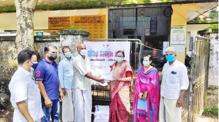 തിക്കോടി ഗ്രാമപഞ്ചായത്തിന് പി.പി.ഇ കിറ്റുകൾ നൽകി തിക്കോടി ഗ്രാമപഞ്ചായത്തിന് പി.പി.ഇ കിറ്റുകൾ നൽകി