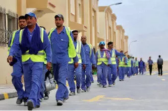 തൊഴിലാളികൾക്ക് നിർബന്ധിത ഉച്ചവിശ്രമം പ്രാബല്യത്തിൽ തൊഴിലാളികൾക്ക് നിർബന്ധിത ഉച്ചവിശ്രമം പ്രാബല്യത്തിൽ