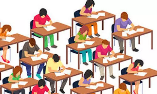 എൻജിനീയറിങ്​ റാങ്ക്​ പട്ടിക  പ്ലസ്​ ടു മാർക്ക്​ ഒഴിവാക്കുന്നത്​  നിർധന വിദ്യാർഥികളെ പിറകിലാക്കും