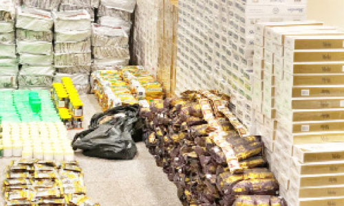 6000 പെട്ടി സിഗരറ്റുമായി പ്രവാസി പിടിയിൽ