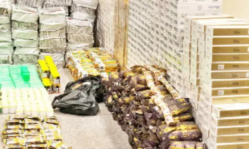 6000 പെട്ടി സിഗരറ്റുമായി പ്രവാസി പിടിയിൽ