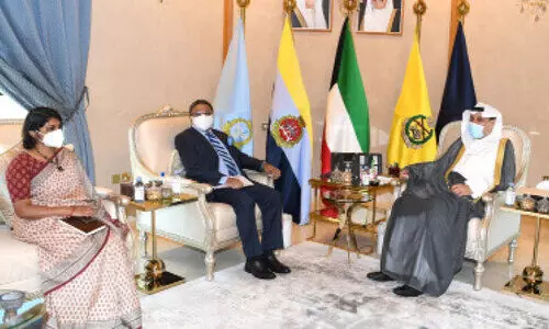 അംബാസഡർ ഉപപ്രധാനമന്ത്രിയെ സന്ദർശിച്ചു അംബാസഡർ ഉപപ്രധാനമന്ത്രിയെ സന്ദർശിച്ചു