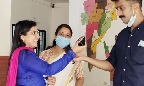 സായ് ശ്വേത ടീച്ചർ ഇരട്ടി സന്തോഷത്തിലാണ്...