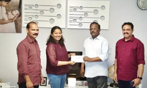 കേ​ര​ള​ത്തി​ന്​ കൈ​ത്താ​ങ്ങാ​യി വേ​ൾ​ഡ് മ​ല​യാ​ളി ഫെ​​ഡ​​േറ​ഷ​ൻ