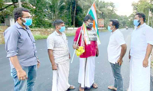 ല​ക്ഷ​ദ്വീ​പ് ഐ​ക്യ​ദാ​ർ​ഢ്യ​വു​മാ​യി നൗ​ഷാ​ദി​െൻറ 22 കി​ലോ​മീ​റ്റ​ർ ന​ട​ത്തം