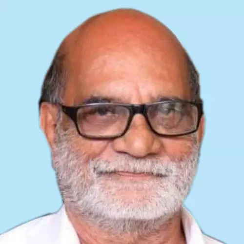 നാ​രാ​യ​ണ മേ​നോ​ന്‍