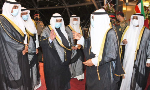 സൗ​ദി സ​ന്ദ​ർ​ശ​നം ക​ഴി​ഞ്ഞ്​ കി​രീ​ടാ​വ​കാ​ശി തി​രി​ച്ചെ​ത്തി