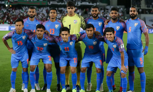 കണ്ണീരൊപ്പാൻ കളിക്കുപ്പായത്തിന് കിട്ടി, അരലക്ഷം