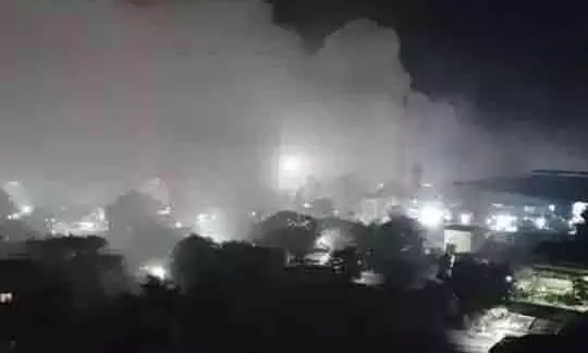 ഗ്യാസ് ചോർച്ചയെ തുടർന്ന് പരിഭ്രാന്തി; നിരവധി പേർക്ക് ശ്വാസ തടസം