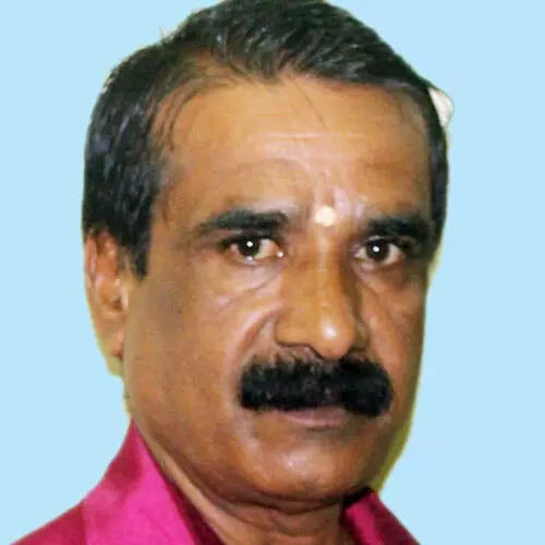 കോ​വി​ഡ് ബാ​ധി​ച്ച് മ​രി​ച്ചു