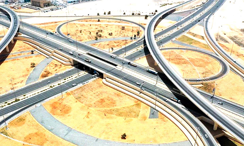 അ​ബൂ​ദ​ബി​യി​ലെ പാ​ല​ങ്ങ​ൾ മു​ഖം മി​നു​ക്കു​ന്നു