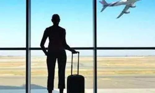 പ്രതിസന്ധിയിൽ വലഞ്ഞ് പ്രവാസികൾ പ്രതിസന്ധിയിൽ വലഞ്ഞ് പ്രവാസികൾ