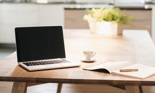 വീട്ടിലിരുന്ന്​ ജോലി ശീലമായി; ഓഫീസിലേക്ക്​ മടങ്ങാൻ മടിച്ച്​ പണി നിർത്തുന്നവർ കൂടുന്നു