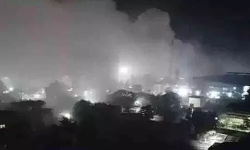 ഗ്യാസ് ചോർച്ചയെ തുടർന്ന് പരിഭ്രാന്തി; നിരവധി പേർക്ക് ശ്വാസ തടസം