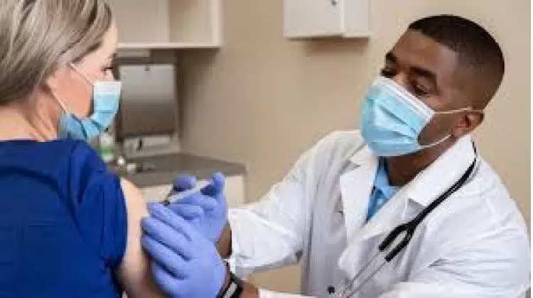 മുഖീം പോർട്ടലിൽ സിനോഫോം ഇല്ല: വാക്സിൻ സ്വീകരിച്ച നിരവധി പേർക്ക് സൗദിയിൽ പ്രവേശിക്കാനാകുന്നില്ല മുഖീം പോർട്ടലിൽ സിനോഫോം ഇല്ല: വാക്സിൻ സ്വീകരിച്ച നിരവധി പേർക്ക് സൗദിയിൽ പ്രവേശിക്കാനാകുന്നില്ല