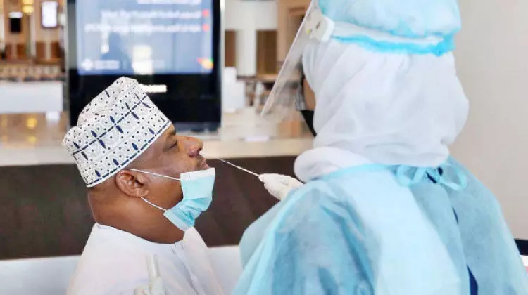 കോ​വി​ഡി​നി​ട​യി​ൽ ചൂ​ഷ​ണം വേ​ണ്ട