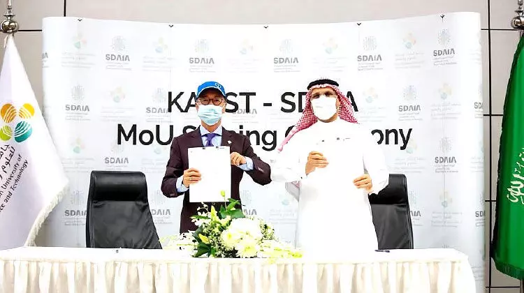 ആ​ർ​ട്ടി​ഫി​ഷ്യ​ൽ ഇ​ൻ​റ​ലി​ജ​ൻ​സ് ഗ​വേ​ഷ​ണം​: സ​ദ്​​യ​യും കി​ങ്​ അ​ബ്​​ദു​ല്ല യൂ​നി​വേ​ഴ്​​സി​റ്റി​യും ഒ​പ്പു​െ​വ​ച്ചു