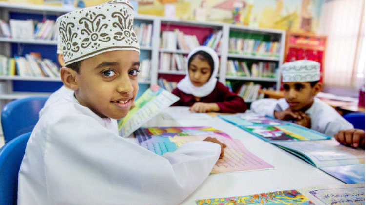 ഒ​മാ​ൻ ജ​ന​സം​ഖ്യ​യി​ൽ 43 ശ​ത​മാ​ന​വും 18 വ​യ​സ്സി​ൽ താ​ഴെ​യു​ള്ള​വ​ർ